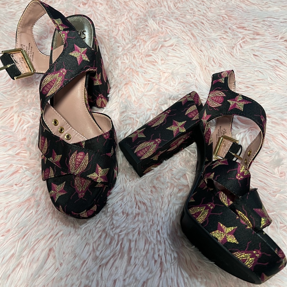 UNIQUE retro heels. This is a 7.5 PLATFORM from CIRCUS BY Sam Edelman.